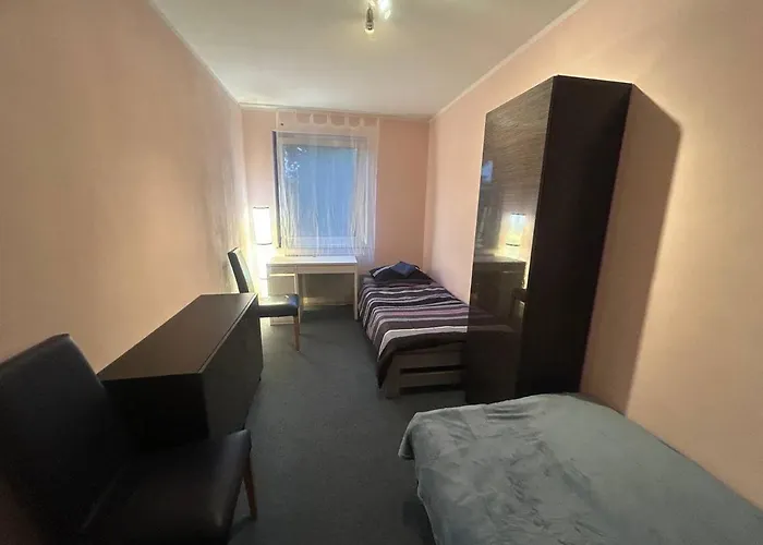 2 Zimmer Wohnung 1Min Messe Koeln