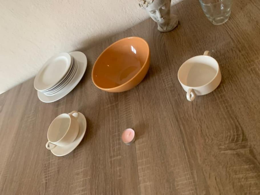 2 1min Messe Appartement Keulen