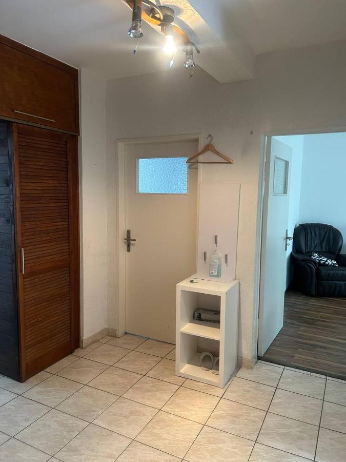 2 1min Messe Appartement *